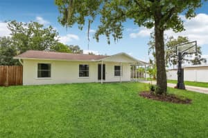2307 N Warnell Loop, PLANT CITY