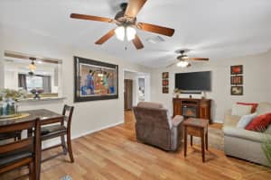 420 LEWIS BOULEVARD, ST PETERSBURG, FL 33705 - MLS#MFRTB8419501