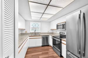 904 SUN KEY COURT, SUN CITY CENTER, FL 33573 Sold 11/24/25