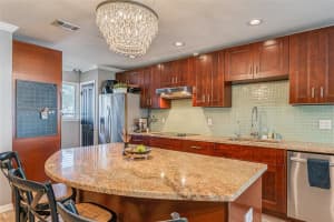 6332 NEWTOWN CIRCLE, TAMPA, FL 33615 - MLS#MFRTB8419643