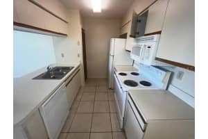 2719 POINCIANA BOULEVARD, KISSIMMEE, FL 34746 - MLS#MFRTB8419740