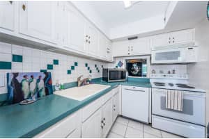 1 BOCA CIEGA POINT BOULEVARD, ST PETERSBURG, FL 33708 - MLS#MFRTB8419756