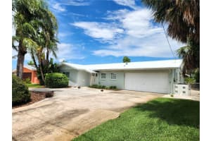 3790 Beach Dr Se, ST PETERSBURG
