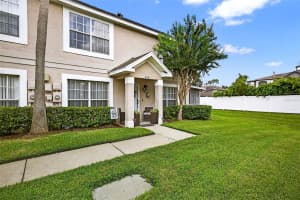 559 KENSINGTON LAKE CIRCLE, BRANDON, FL 33511 Sold 09/26/25