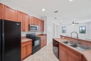 11321 LAUREL BROOK COURT, RIVERVIEW, FL 33569 - MLS#MFRTB8419896