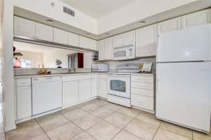960 STARKEY ROAD, LARGO, FL 33771 - MLS#MFRTB8419955