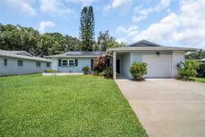 113 Stafford Dr, PALM HARBOR