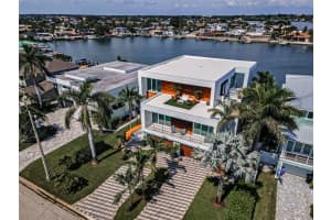 7843 10TH AVENUE, ST PETERSBURG, FL 33707 - MLS#MFRTB8420013