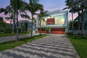 7843 10TH AVENUE, ST PETERSBURG, FL 33707 - MLS#MFRTB8420013