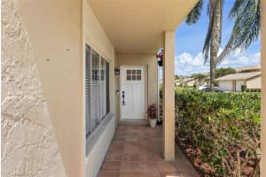6490 CAPE HATTERAS WAY, ST PETERSBURG, FL 33702 - MLS#MFRTB8420058