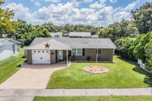 6142 19th St, ZEPHYRHILLS