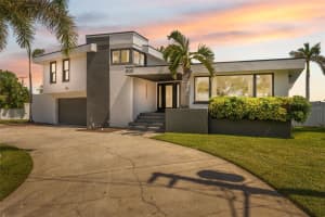 900 79TH STREET, ST PETERSBURG, FL 33707 - MLS#MFRTB8420103