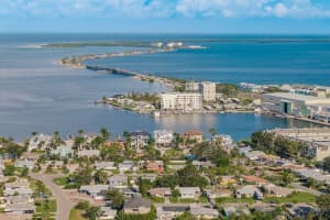 2480 DEL RIO WAY, DUNEDIN, FL 34698 - MLS#MFRTB8420150