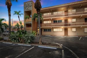 10265 GULF BOULEVARD, ST PETERSBURG, FL 33706 - MLS#MFRTB8420160