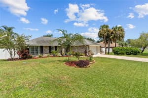 25 BANNERWOOD LANE, PALM COAST, FL 32137 - MLS#MFRTB8420392