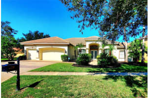 10004 TREE TOPS LAKE ROAD, TAMPA, FL 33626 - MLS#MFRTB8420393