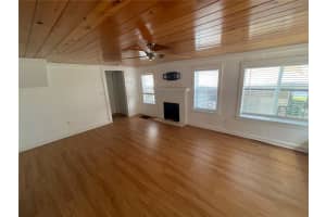 12 PLAZA STREET, BRADENTON, FL 34208 - MLS#MFRTB8420447