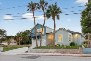 207 Athens St, TARPON SPRINGS