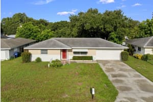 644 Manor Dr W, DUNEDIN
