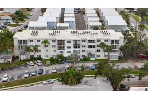 100 WAVERLY WAY, CLEARWATER, FL 33756 - MLS#MFRTB8420485
