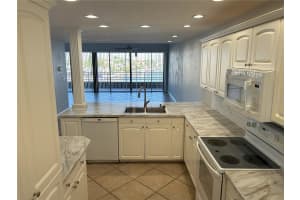 MLS# MFRTB8420502, St Petersburg, Florida 33707