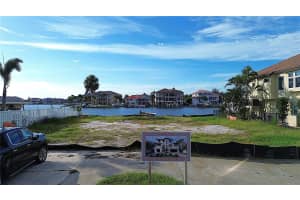 2000 DOLPHIN BOULEVARD, ST PETERSBURG, FL 33707 - MLS#MFRTB8420525