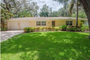 1696 Velma Dr S, LARGO
