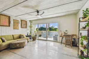 2424 TAMPA BAY BOULEVARD, TAMPA, FL 33607 - MLS#MFRTB8420595
