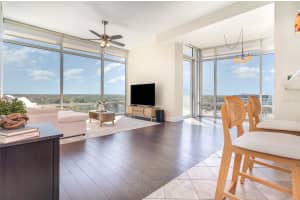 101 S EOLA DR #910, ORLANDO, FL 32801 - MLS#MFRTB8420600