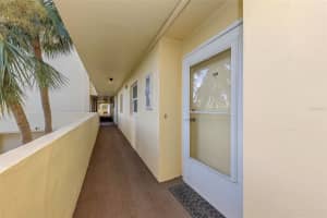 4550 COVE CIRCLE, ST PETERSBURG, FL 33708 - MLS#MFRTB8420607