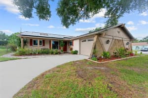 8841 OAK CIRCLE, TAMPA, FL 33615 - MLS#MFRTB8420636