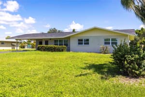 2207 WOODLAND BOULEVARD, FORT MYERS, FL 33907 - MLS#MFRTB8420693