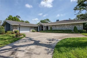 2343 Kings Point Dr, LARGO