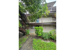 6312 NEWTOWN CIRCLE, TAMPA, FL 33615 - MLS#MFRTB8420803