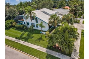 110 S Woodcreek Dr S Safety Harbor, FL 34695 - Off Market