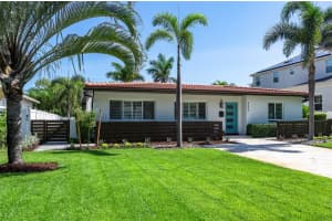 777 38th Ave Ne, ST PETERSBURG