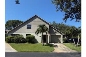 2831 Rampart Cir, CLEARWATER