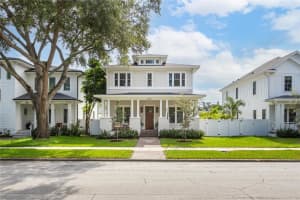 3037 10th St N, ST PETERSBURG
