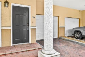 5214 HAMPTON BEACH PLACE, TAMPA, FL 33609 - MLS#MFRTB8421028