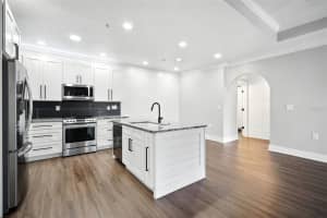 5304 BAY CLUB CIRCLE, TAMPA, FL 33607 - MLS#MFRTB8421032