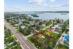100 1ST STREET, BELLEAIR BEACH, FL 33786 - MLS#MFRTB8421051