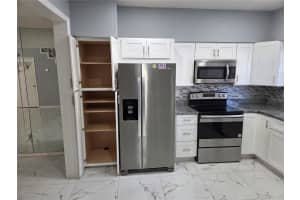 11703 WESSON CIRCLE, TAMPA, FL 33618 - MLS#MFRTB8421065