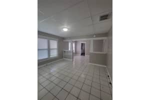 1042 8TH AVENUE, ST PETERSBURG, FL 33705 - MLS#MFRTB8421122