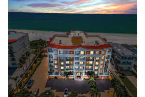 12200 1st St W #101, TREASURE ISLAND