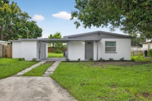 5206 S 80th St, TAMPA