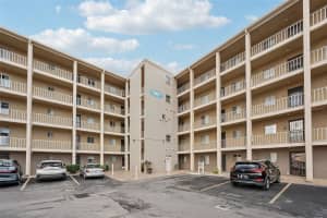3606 LAKE BAYSHORE DRIVE, BRADENTON, FL 34205 - MLS#MFRTB8421157