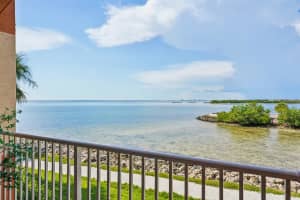5000 Culbreath Key Way #9-122, TAMPA