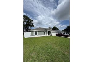 10090 Se 67th Ter Belleview, FL 34420 - Off Market