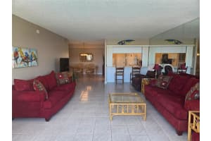 632 EDGEWATER DRIVE, DUNEDIN, FL 34698 - MLS#MFRTB8421274