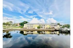 5020 BEACH DRIVE, ST PETERSBURG, FL 33705 - MLS#MFRTB8421294